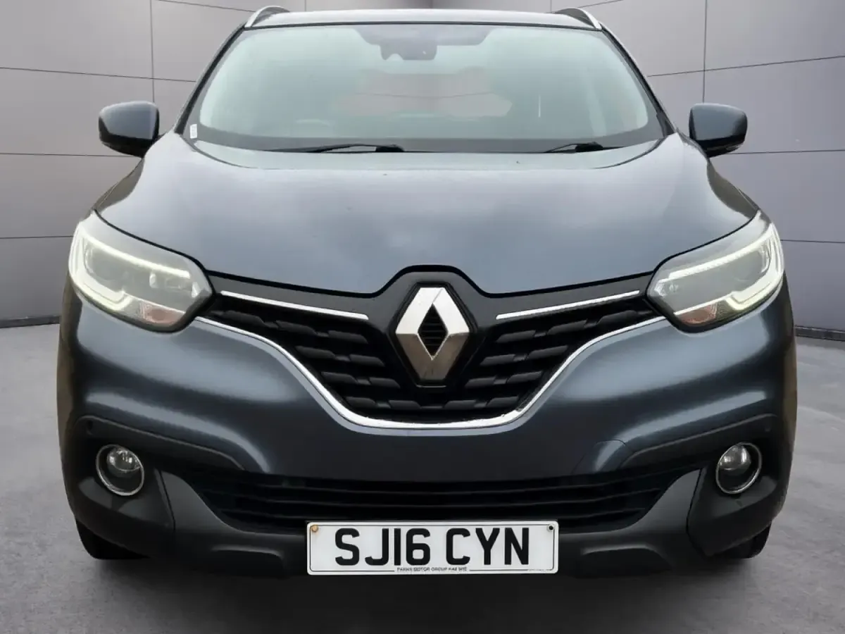 Usado Renault Kadjar Dynamique 130 HP (95 kW) 2016 Cinzento SUV