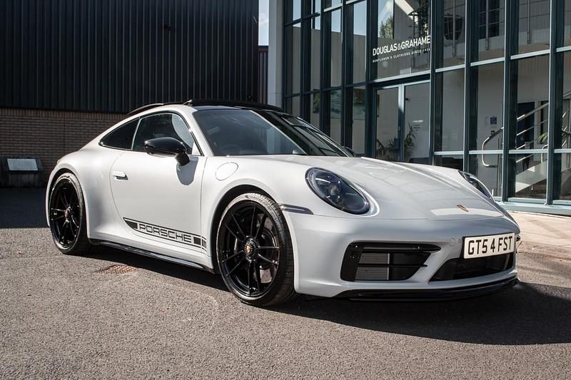 Grey Used 2023 Porsche 911 Coupe | £114,992 (A bit pricey) - Image 1/4