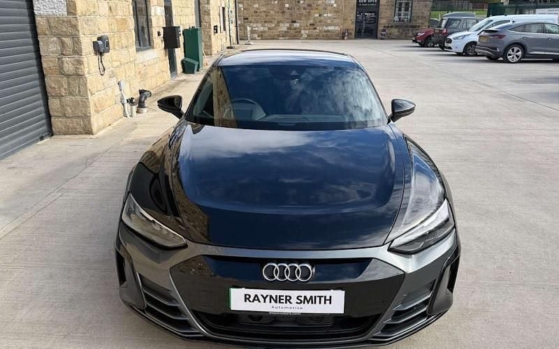 Used Audi e-tron GT quattro 389 kW (530 HP) 2024 Sedan