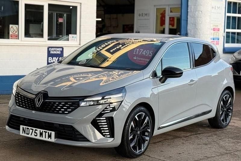 Grey New 2025 Renault Clio V Techno Hatchback | £17,495 (Fair price) - Image 1/1