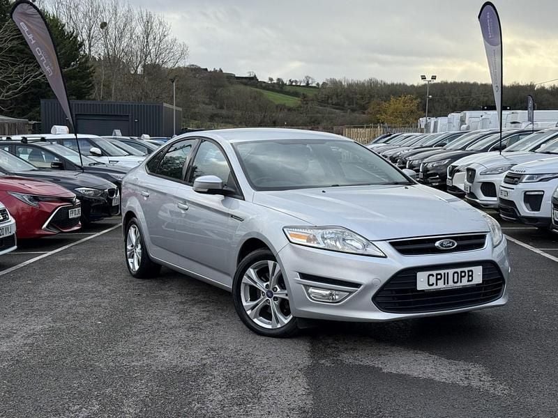 Silver Used 2011 Ford Mondeo Zetec Hatchback | £1,995 (Fair price) - Image 1/4