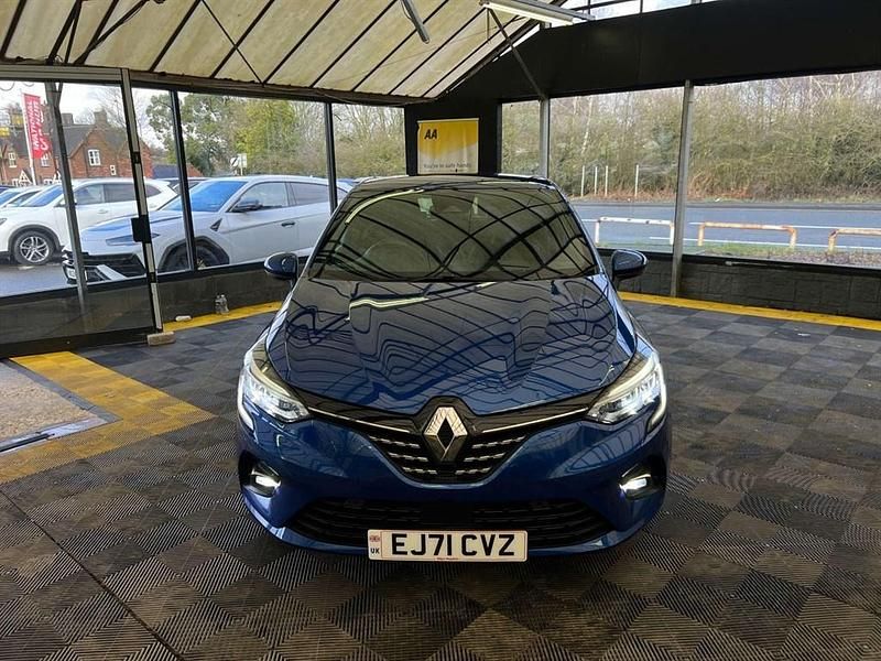 Used Renault Clio V Version S 2022 Blue Hatchback