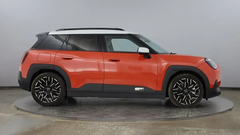 Used Mini Aceman 158 kW (215 HP) 2025 Red SUV
