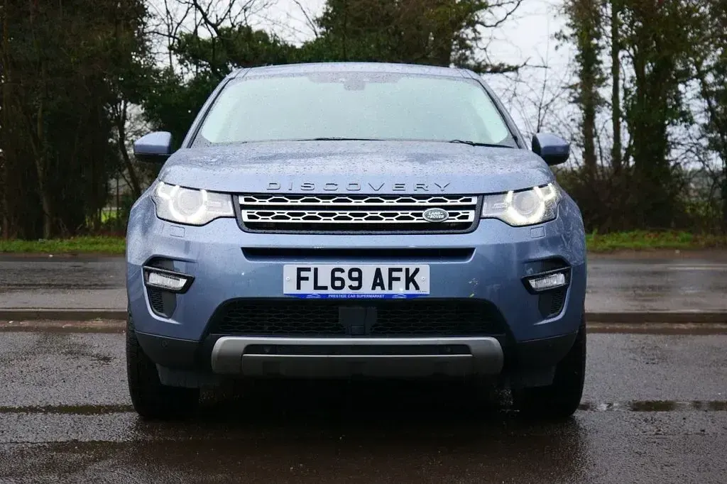 Used Land Rover Discovery 5 HSE 240 HP (176 kW) 2020 Blue SUV