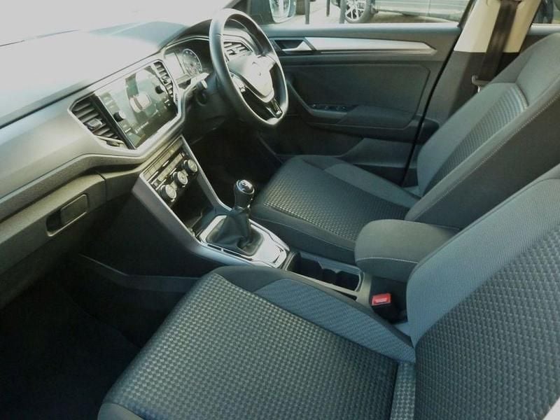 Used VW T-Roc Active 110 HP (80 kW) 2022 Grey SUV