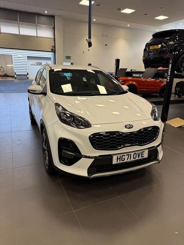 White Used 2022 Kia Sportage 2 SUV | £21,495 (Super price) - Image 1/4
