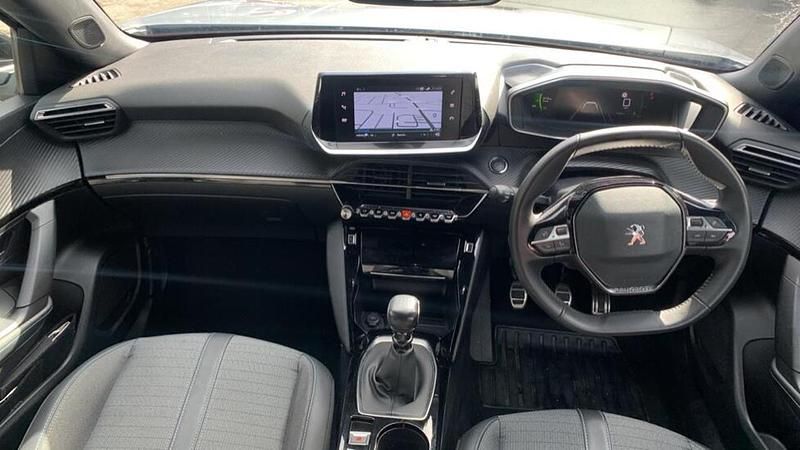 Used Peugeot 2008 Allure+ 129 HP (94 kW) 2023 Grey SUV