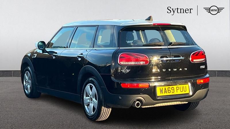 Used Mini Cooper Clubman Classic 134 HP (98 kW) 2019 Black Estate