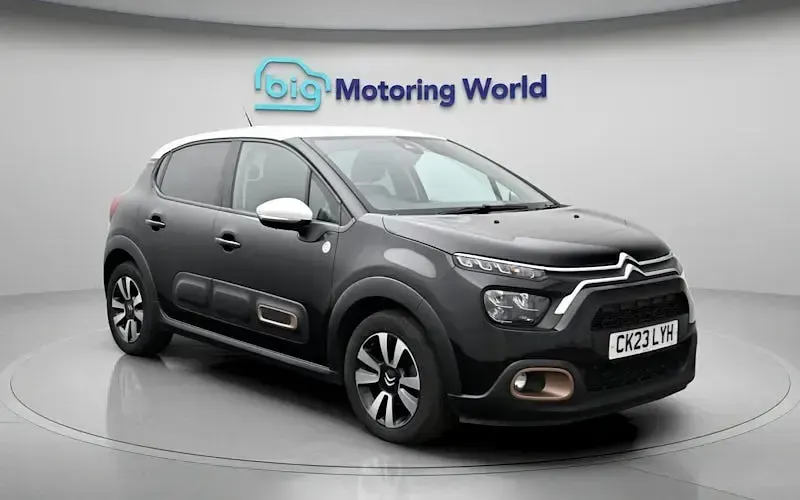 Usado Citroën C3 PureTech 83 CV (61 kW) 2023 Negro Utilitario