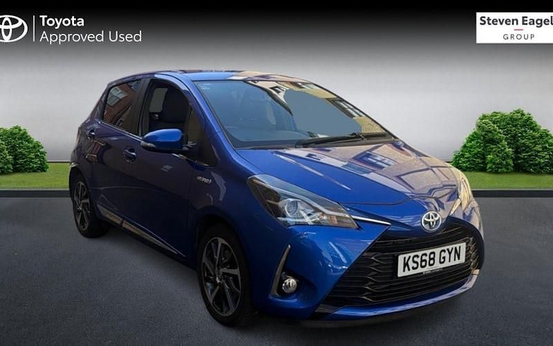 Usado Toyota Yaris Hybrid 101 CV (74 kW) 2020 Utilitario