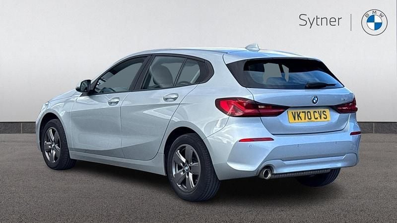 Used BMW 118 Sport Line 138 HP (101 kW) 2020 Silver Hatchback