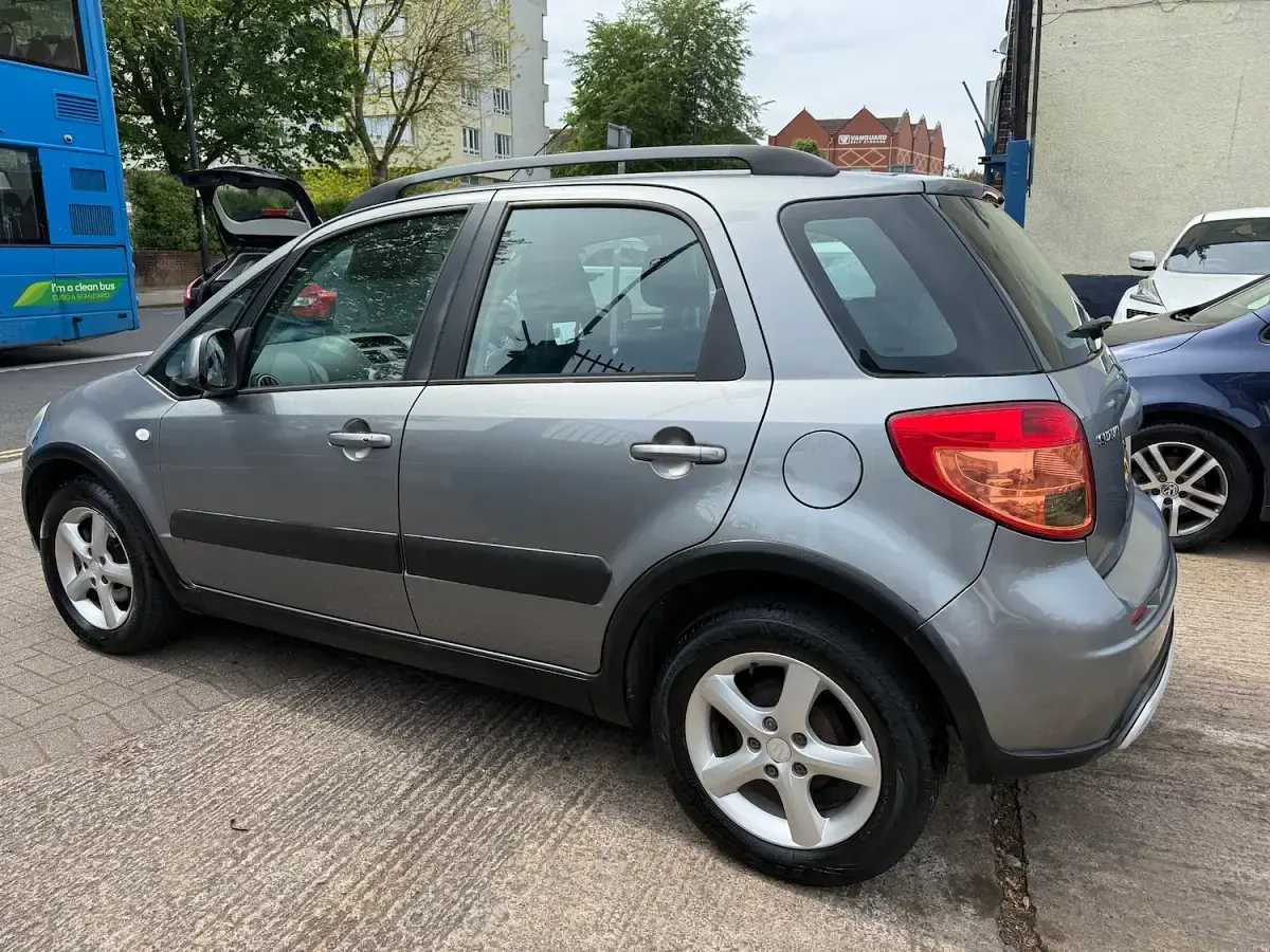 Used Suzuki SX4 GLX 106 HP (77 kW) 2009 Grey Hatchback