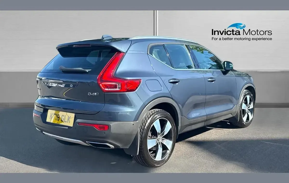 Usado Volvo XC40 Inscription 190 CV (139 kW) 2018 Azul SUV