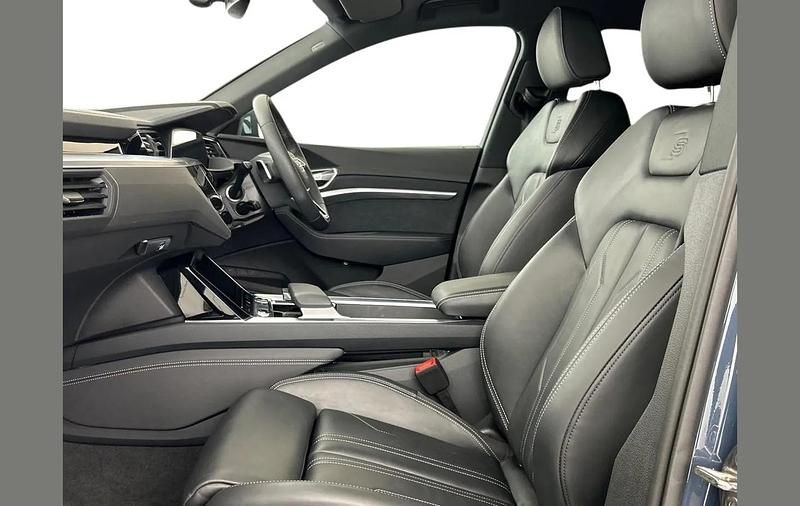 Used Audi Q8 e-tron S-Line 250 kW (340 HP) 2024 Blue SUV