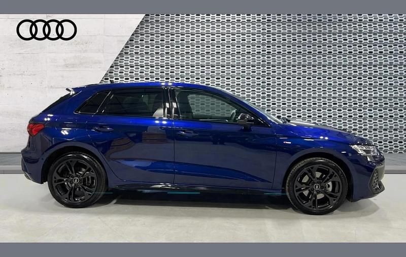 Used Audi A3 e-tron Black Edition 200 HP (147 kW) 2025 Blue Hatchback