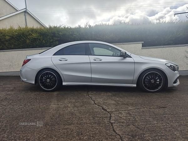 Usado Mercedes CLA220 AMG line 2018 Prateado Sedan