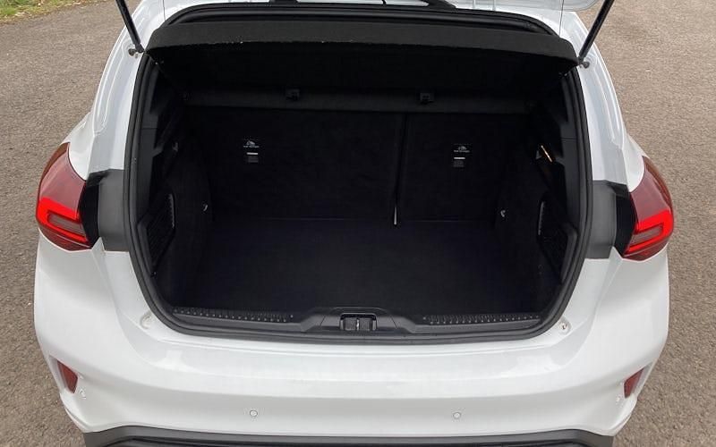 Used Ford Focus ST-Line 125 HP (91 kW) 2023 White Hatchback