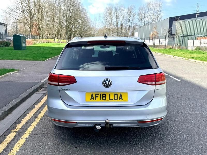 Used VW Passat Business 150 HP (110 kW) 2018 Silver Estate