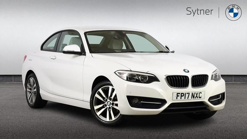 Used BMW 218 Sport Line 150 HP (110 kW) 2017 White Coupe