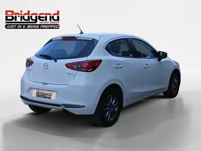 Used Mazda 2 Center-Line 116 HP (85 kW) 2024 White Hatchback
