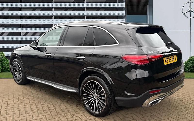 Used Mercedes GLC300 AMG Line Premium Plus 258 HP (189 kW) 2025 Estate