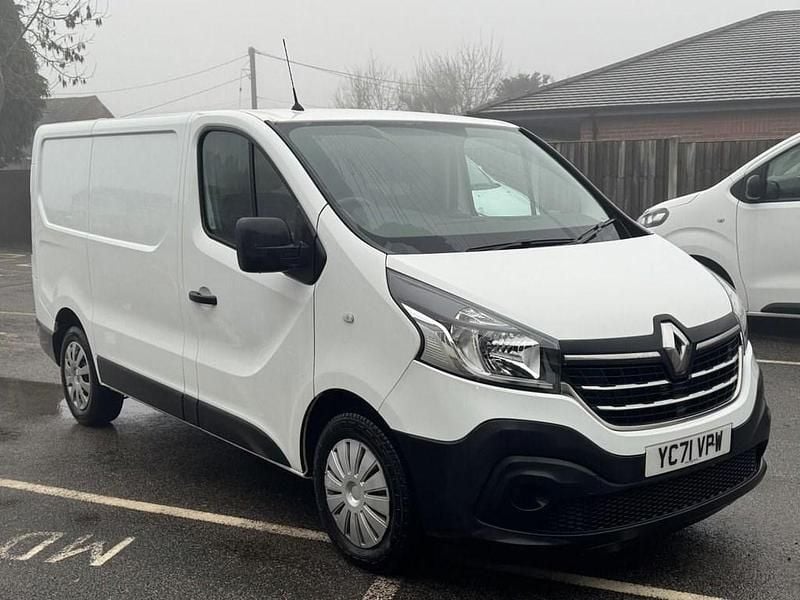 Begagnad Renault Trafic Business 2021 Vit Minibuss