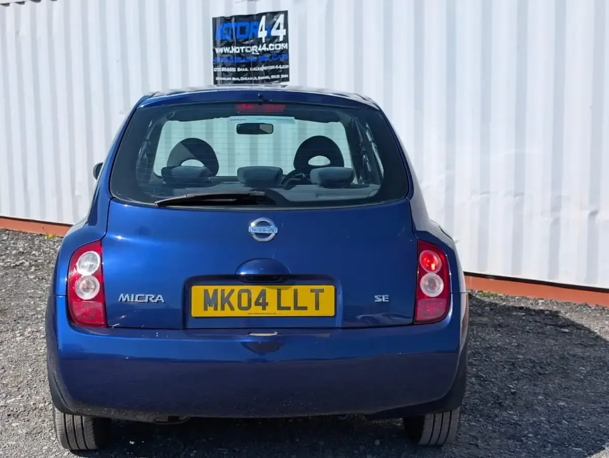 Used Nissan Micra SE 2004 Blue Hatchback