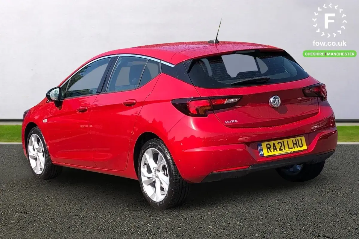 Used Vauxhall Astra SRi 145 HP (106 kW) 2021 Red Hatchback