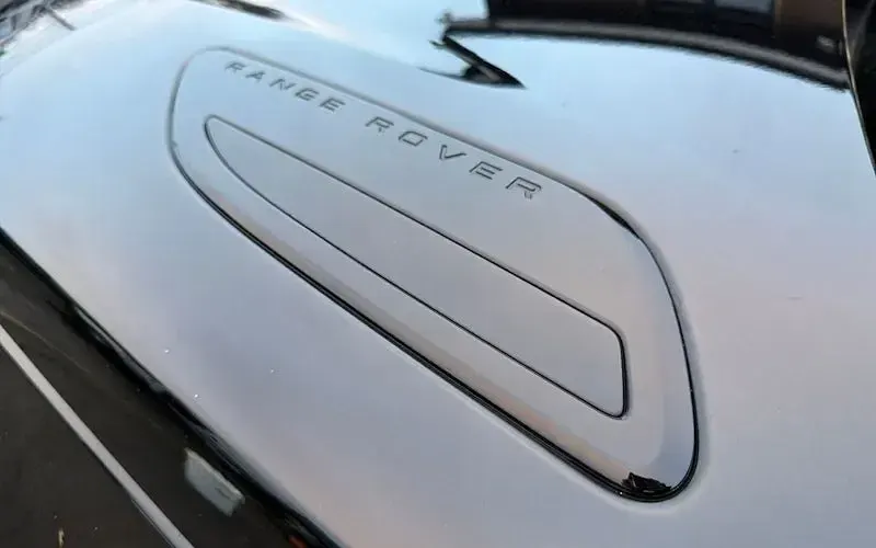 Used Land Rover Range Rover Velar 204 HP (150 kW) 2022 Black SUV