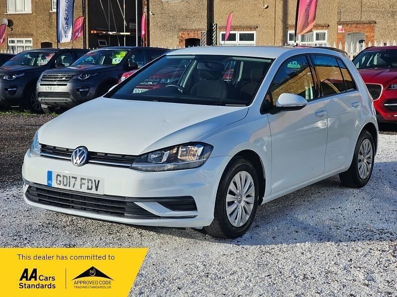 Used VW Golf VII S 85 HP (62 kW) 2017 White Hatchback