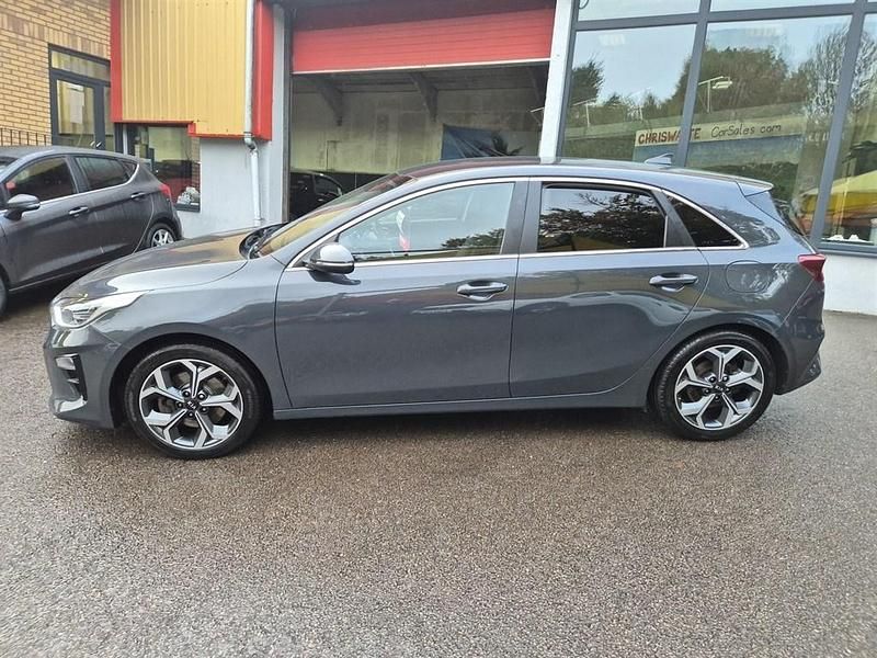 Used Kia Ceed 118 HP (86 kW) 2019 Grey Hatchback