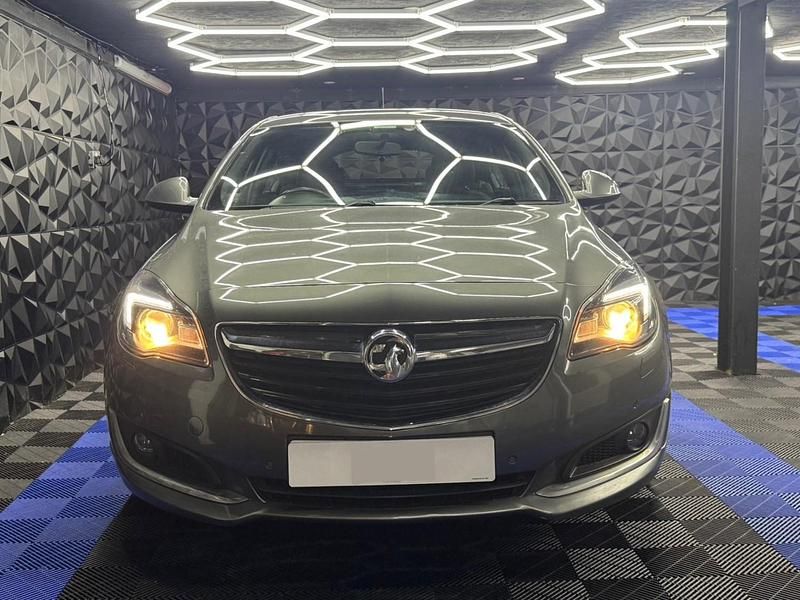 Used Vauxhall Insignia Edition 140 HP (102 kW) 2016 Grey Hatchback
