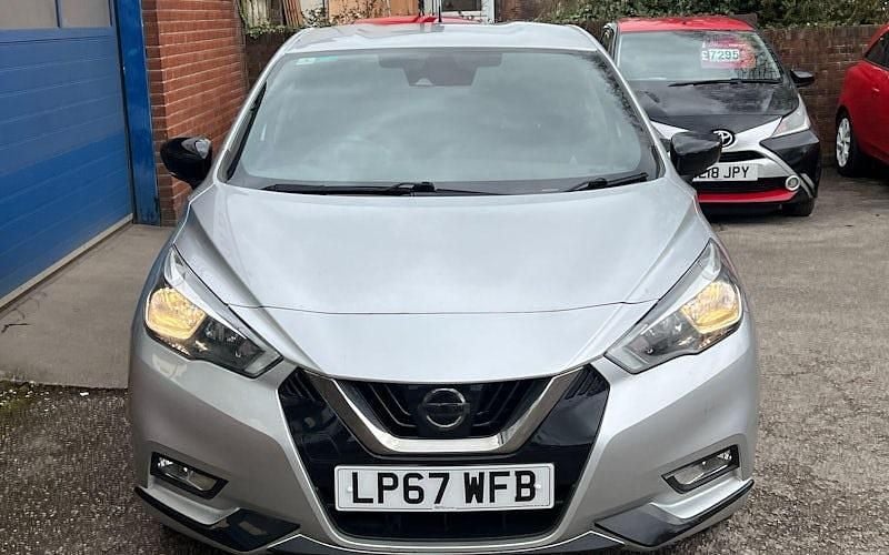 Used Nissan Micra N-Connecta 90 HP (66 kW) 2018 Silver Hatchback