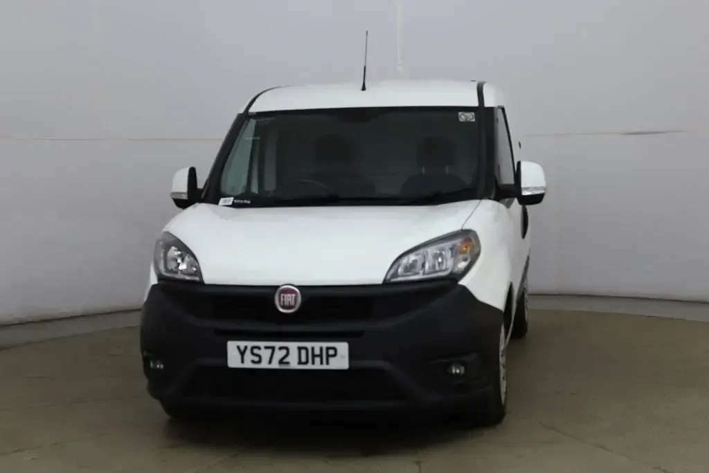 Used Fiat Doblò S 2022 White MPV
