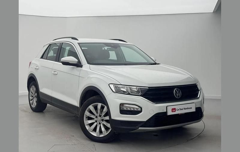Used VW T-Roc SE 113 HP (83 kW) 2018 White SUV