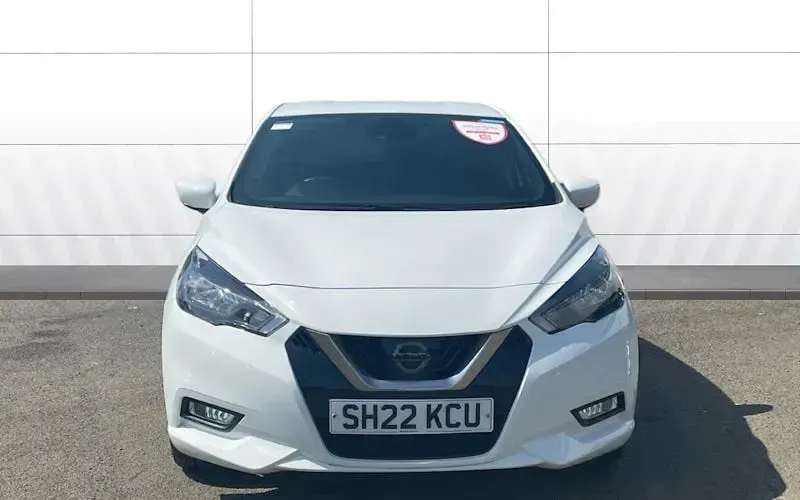 Used Nissan Micra Tekna 92 HP (67 kW) 2022 White Hatchback