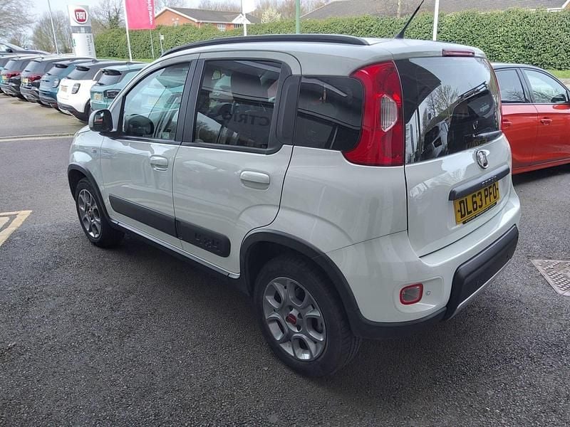 Used Fiat Panda 4x4 S 85 HP (62 kW) 2014 White Hatchback