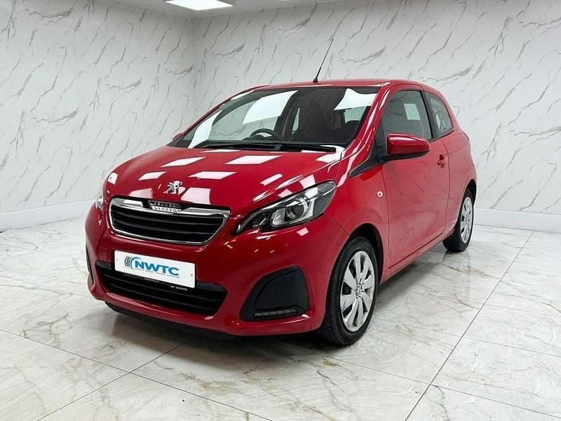 Used Peugeot 108 Active 68 HP (50 kW) 2017 Red Hatchback