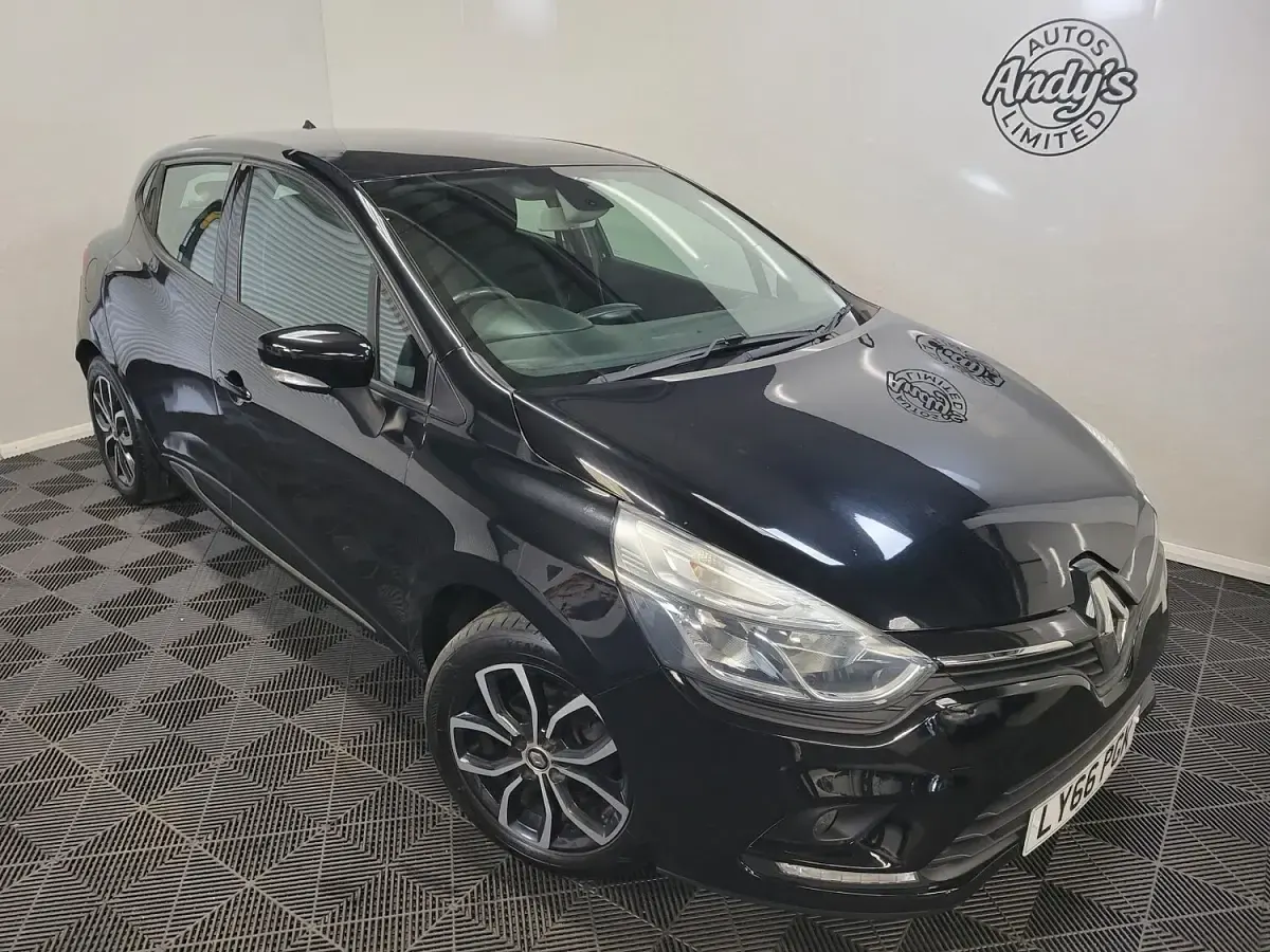 Used Renault Clio Dynamique 120 HP (88 kW) 2017 Black Hatchback