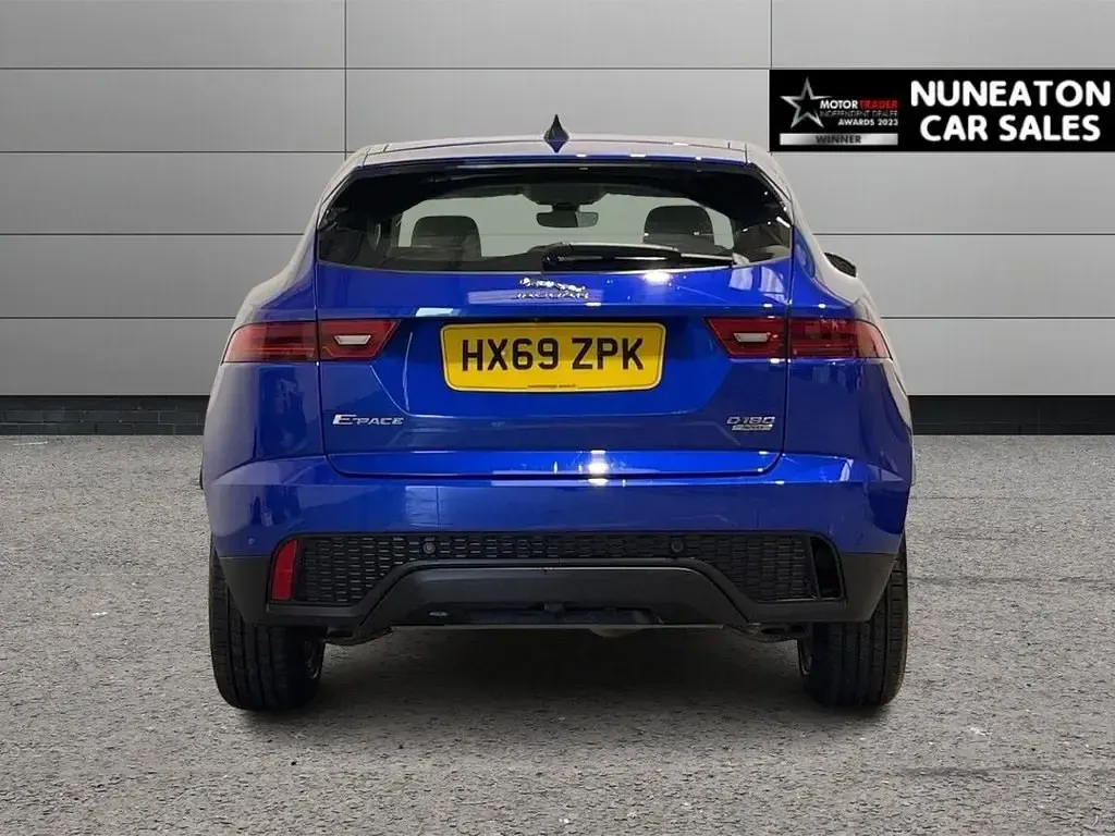 Używany Jaguar E-Pace S 180 KM (132 kW) 2019 Niebieski SUV