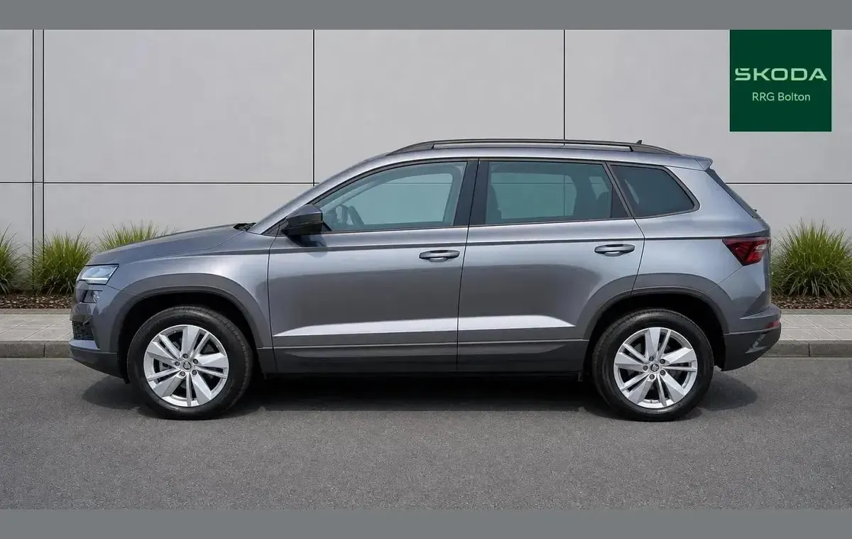 Used Skoda Karoq SE 150 HP (110 kW) 2024 Graphite grey metallic SUV