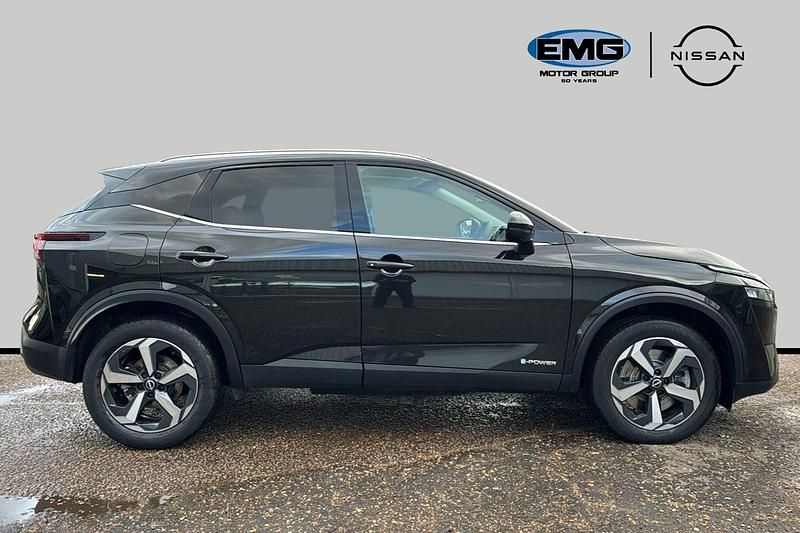 Used Nissan Qashqai N-Connecta 190 HP (139 kW) 2023 Black SUV