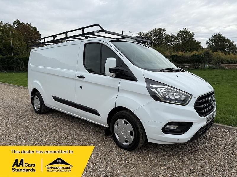 White Used 2019 Ford Transit Custom Trend Van | £9,990 (Fair price) - Image 1/4