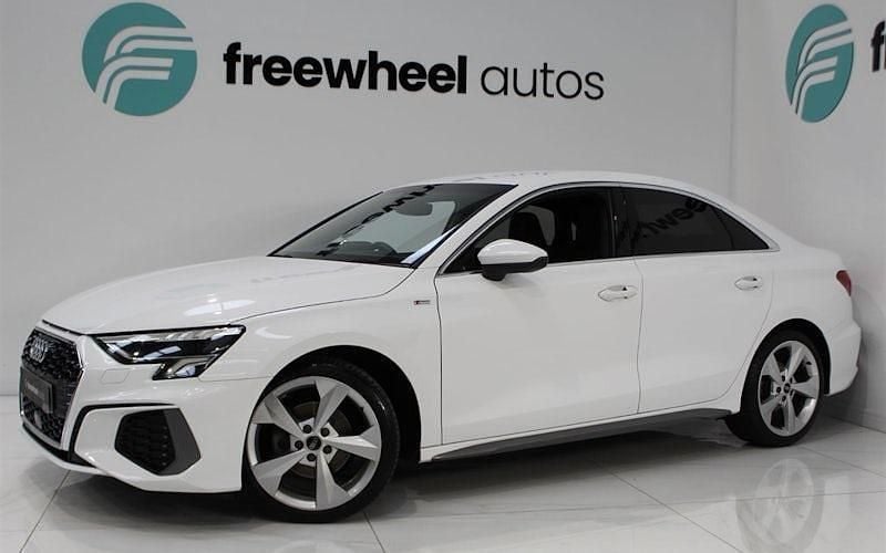 Usado Audi A3 S-Line 150 HP (110 kW) 2023 Sedan