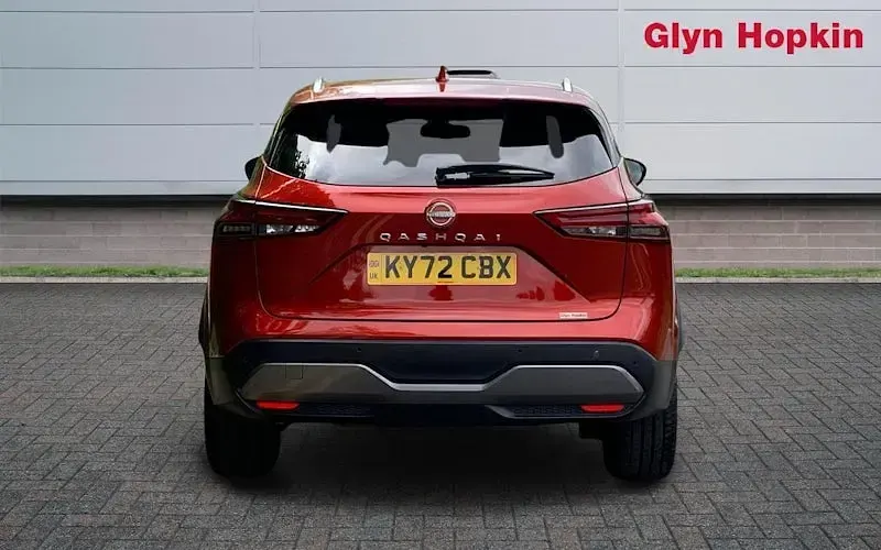 Used Nissan Qashqai Tekna 140 HP (102 kW) 2022 Red SUV