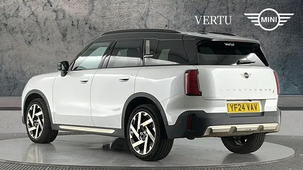 Usado Mini Countryman Exclusive 218 CV (160 kW) 2024 Blanco SUV