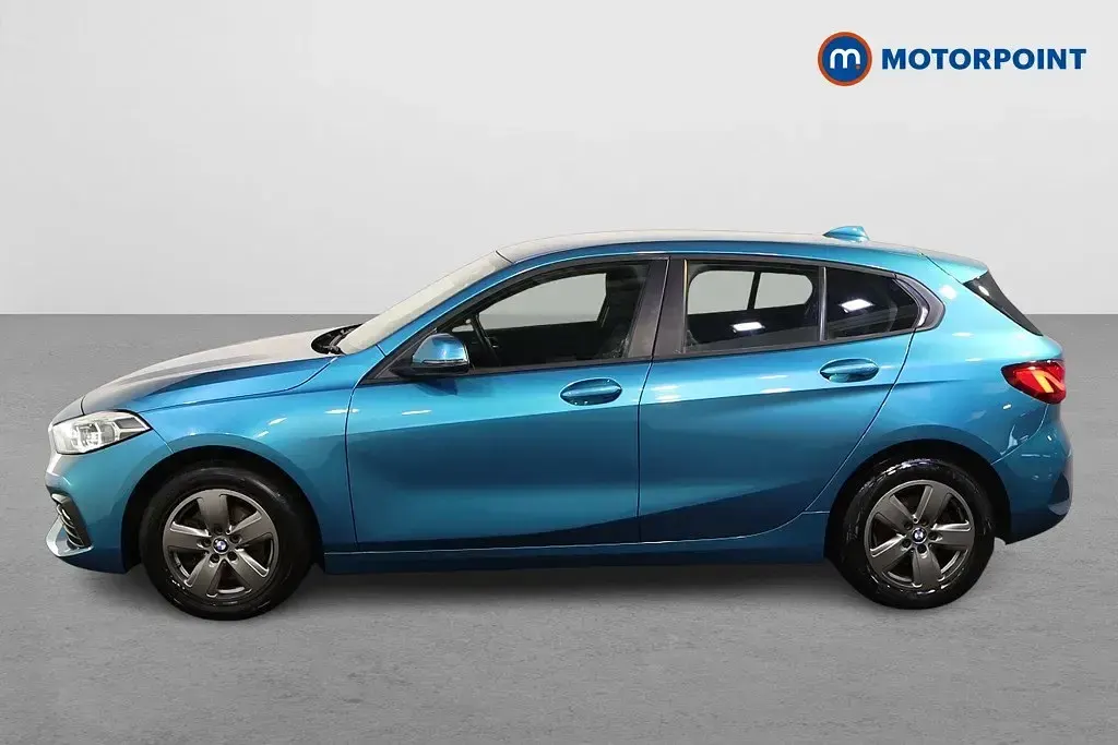 Usado BMW 118 2022 Azul Citadino