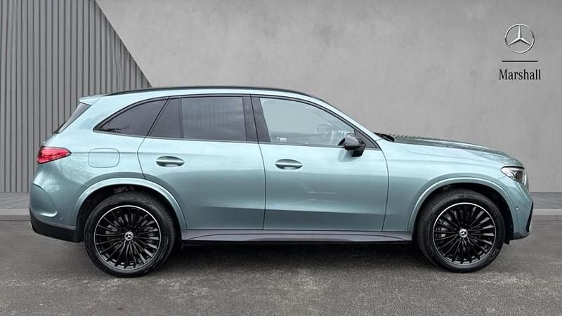 Used Mercedes GLC300e Urban 313 HP (230 kW) 2025 Verde silver metallic