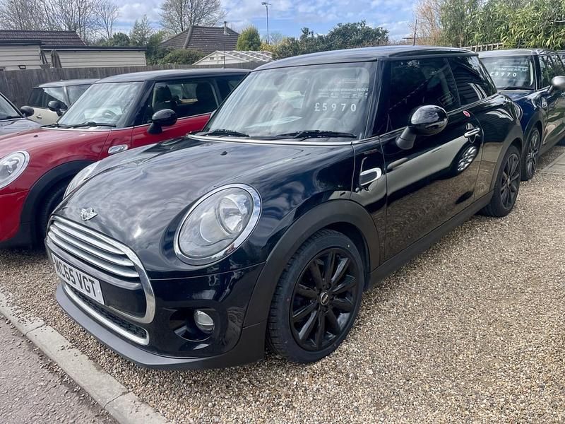 Usado Mini Cooper D Hatch 2015 Preto Citadino