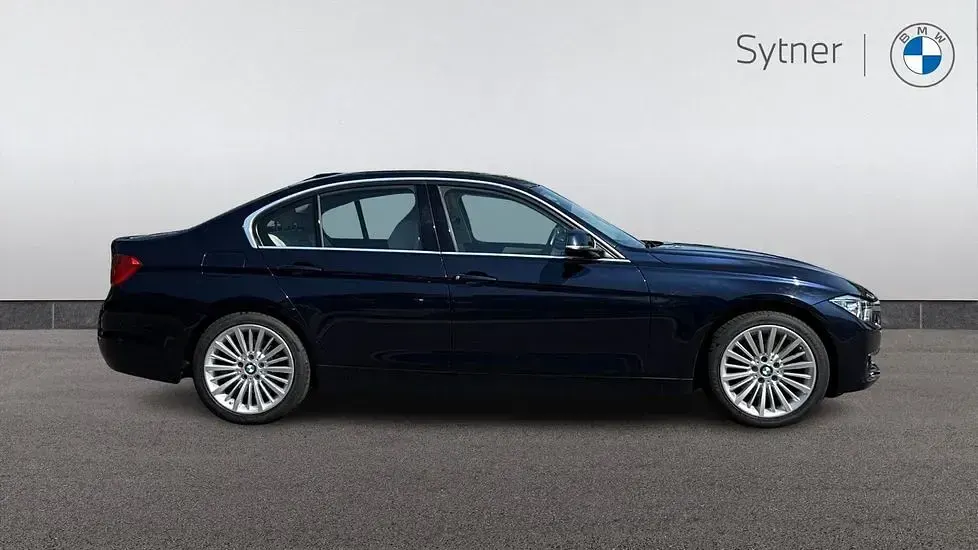 Used BMW 320 Luxury Line 181 HP (133 kW) 2015 Blue